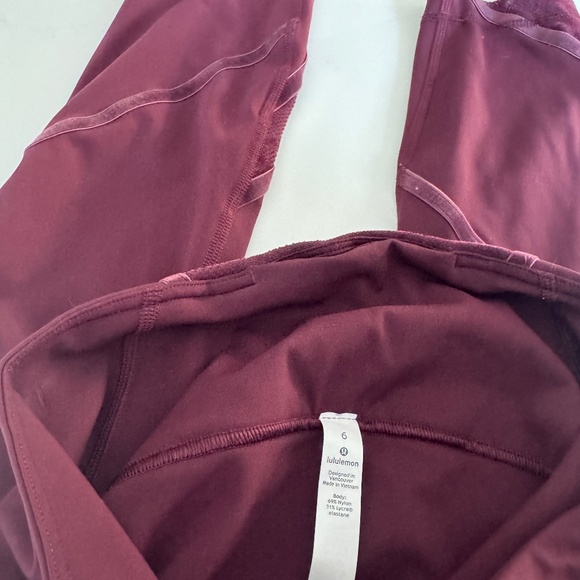 Lululemon paisley tight size 6 - Picture 3 of 5